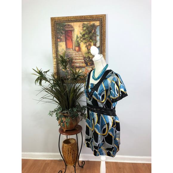 Antilia Femme Blouse Size XL V-Neck Pullover Embellished Short Sleeve Tie Back - Picture 7 of 10